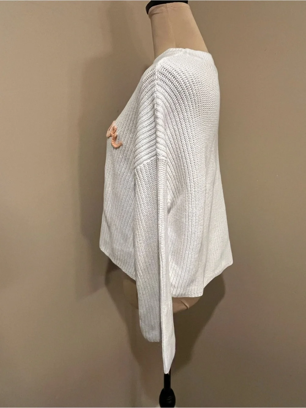 moon & madison White Knit Crew Sweater with Peach 'Summer' Script, long crop, XS